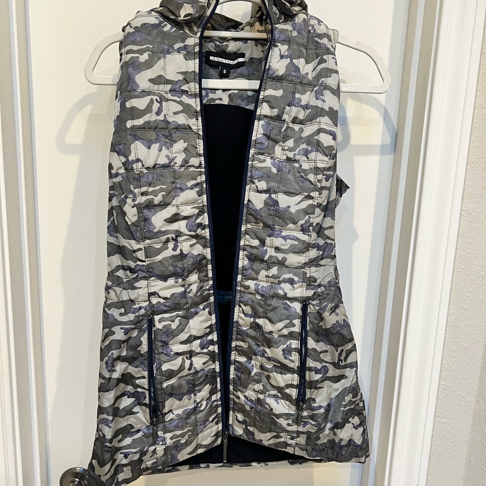 ANATOMIE Vest with hoodie